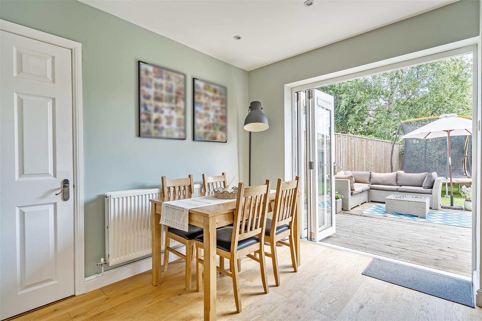 Oak Road, Chippenham